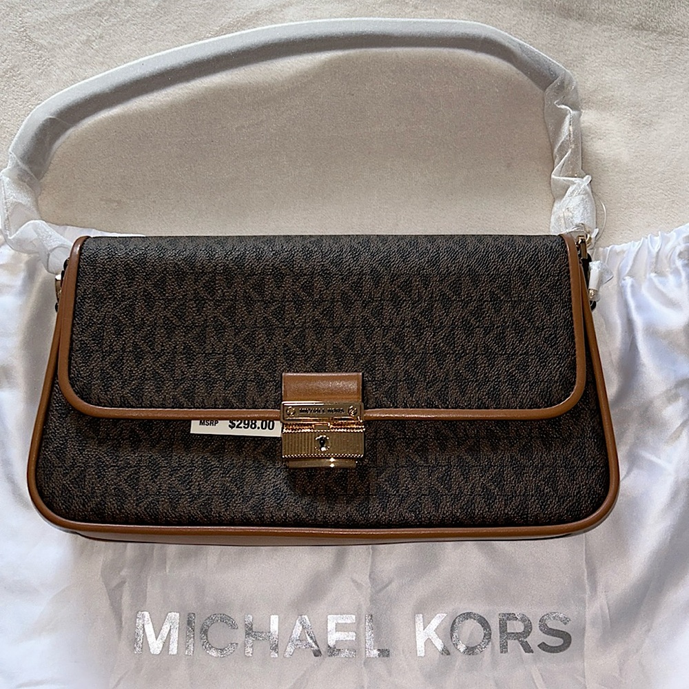 Brand new NWT Michael Kors Bradshaw Shoulder Bag in Acorn Brown